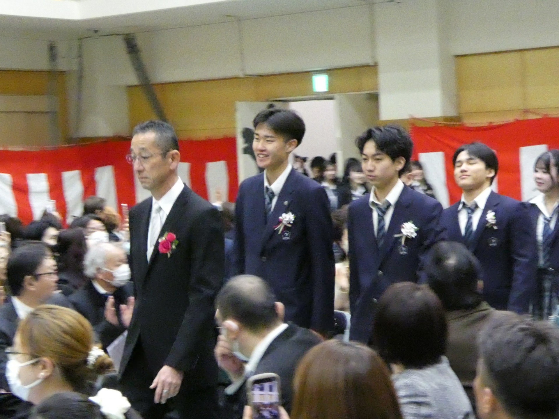 P1010003 - frame at 0m0s